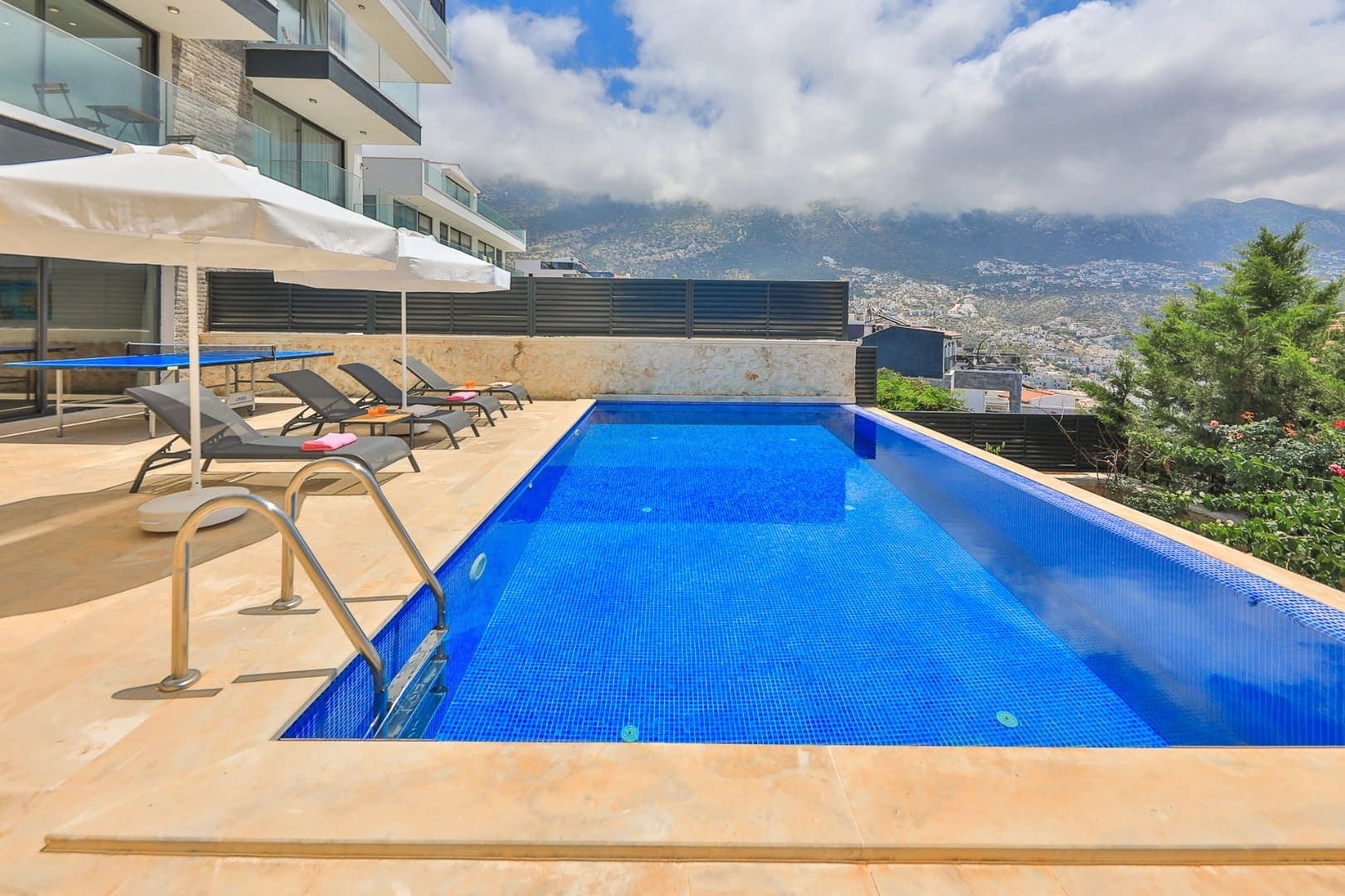 Suit Aşk, Kalkan — 3. fotoğraf