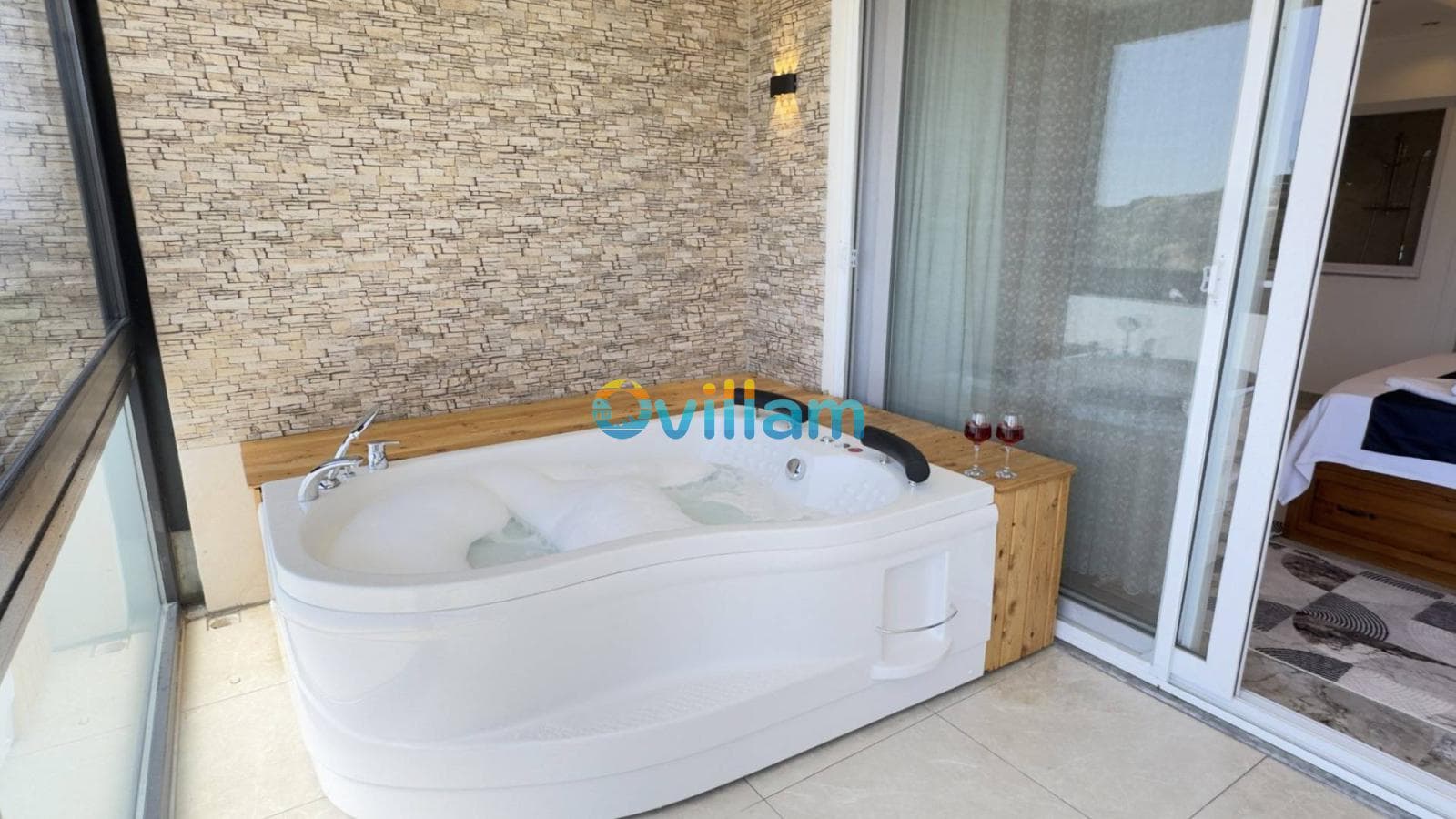 Suit Eymeda, Kalkan — 2. fotoğraf