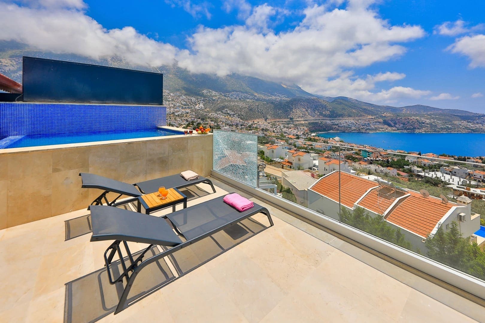 Suit Meşk, Kalkan — 2. fotoğraf
