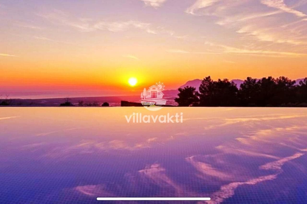 Villa Almira, İslamlar — 2. fotoğraf