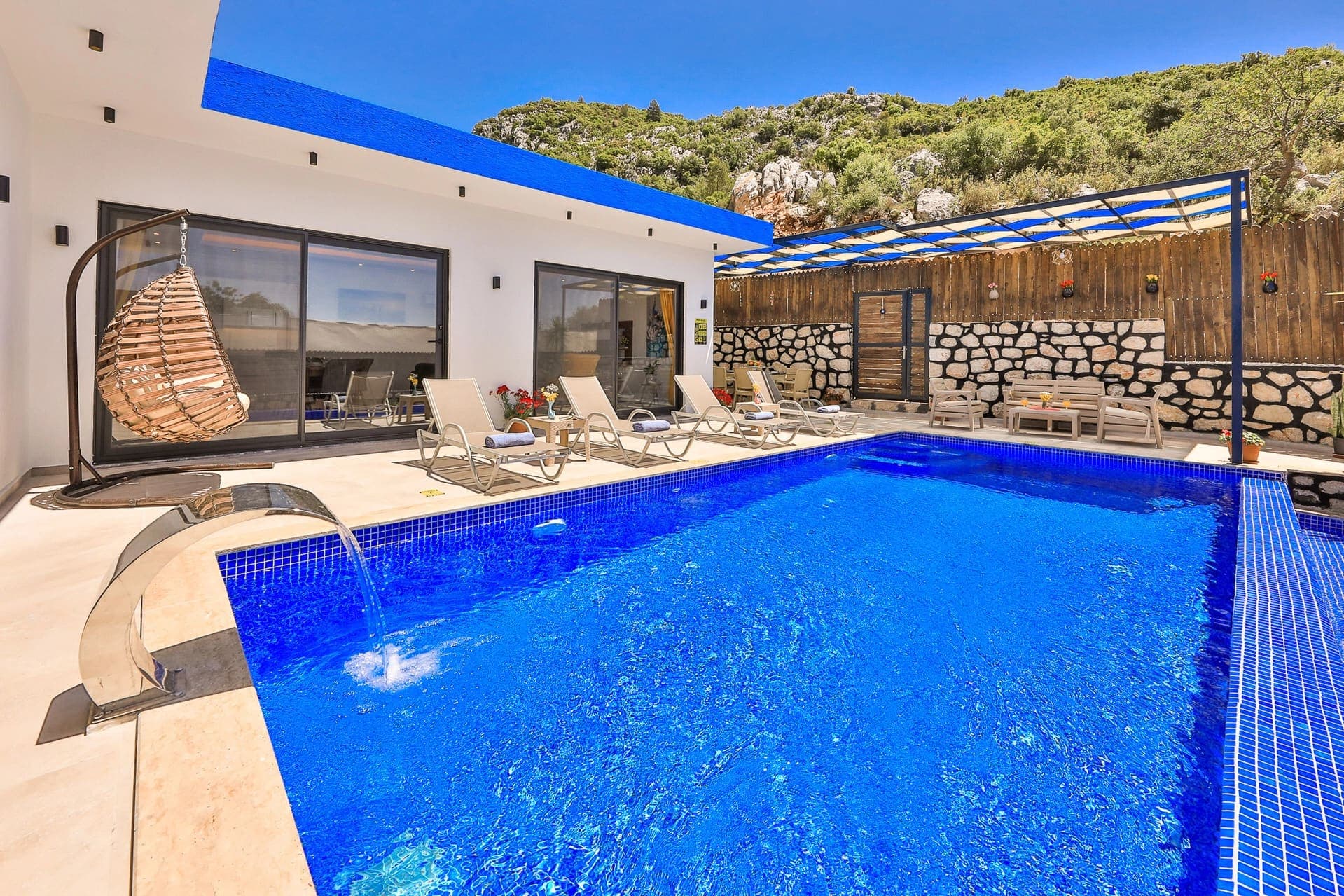 Villa Can Can, İslamlar — 3. fotoğraf