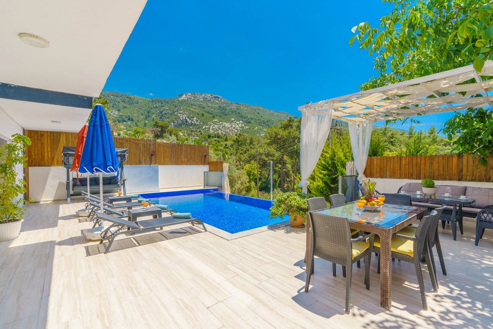 Villa Domino, İslamlar — 3. fotoğraf