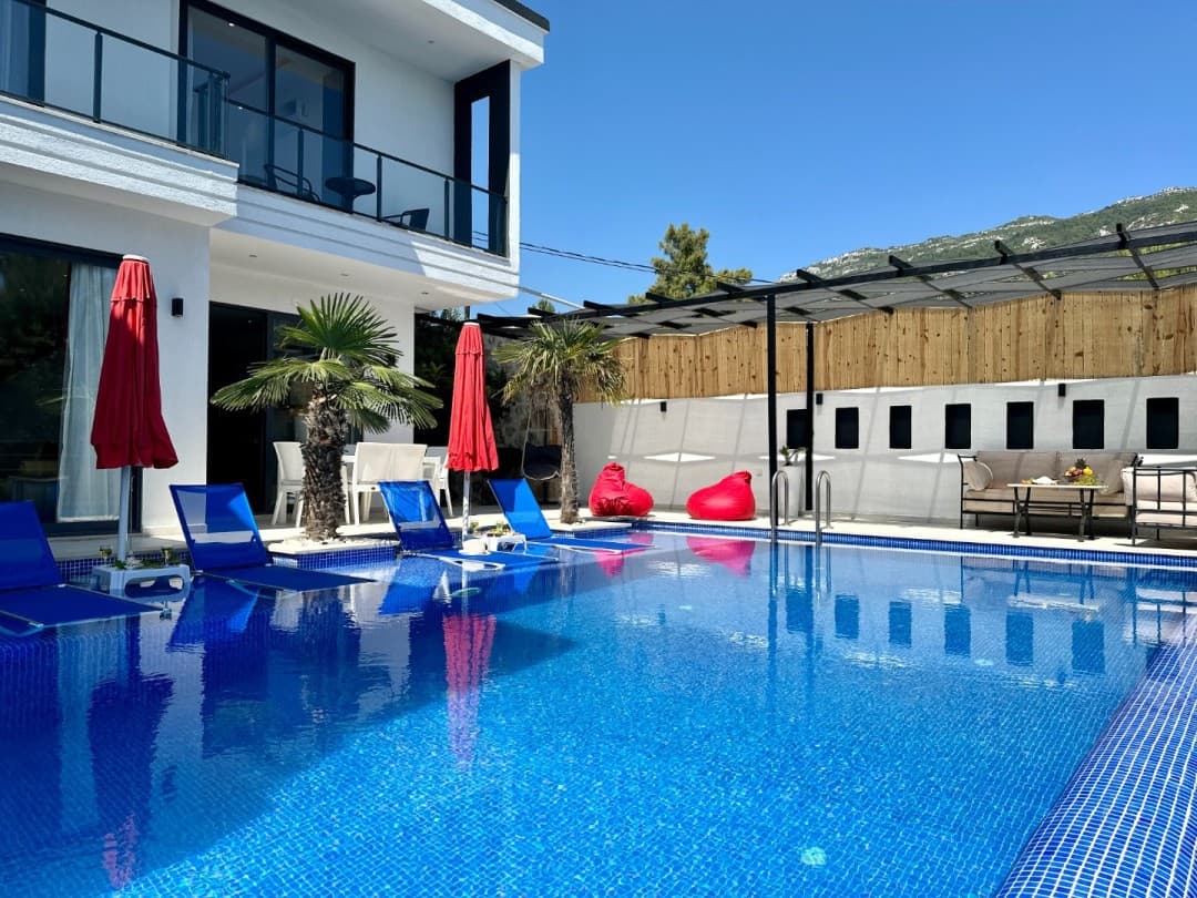 Villa İmera, İslamlar Kalkan — oturma alanı