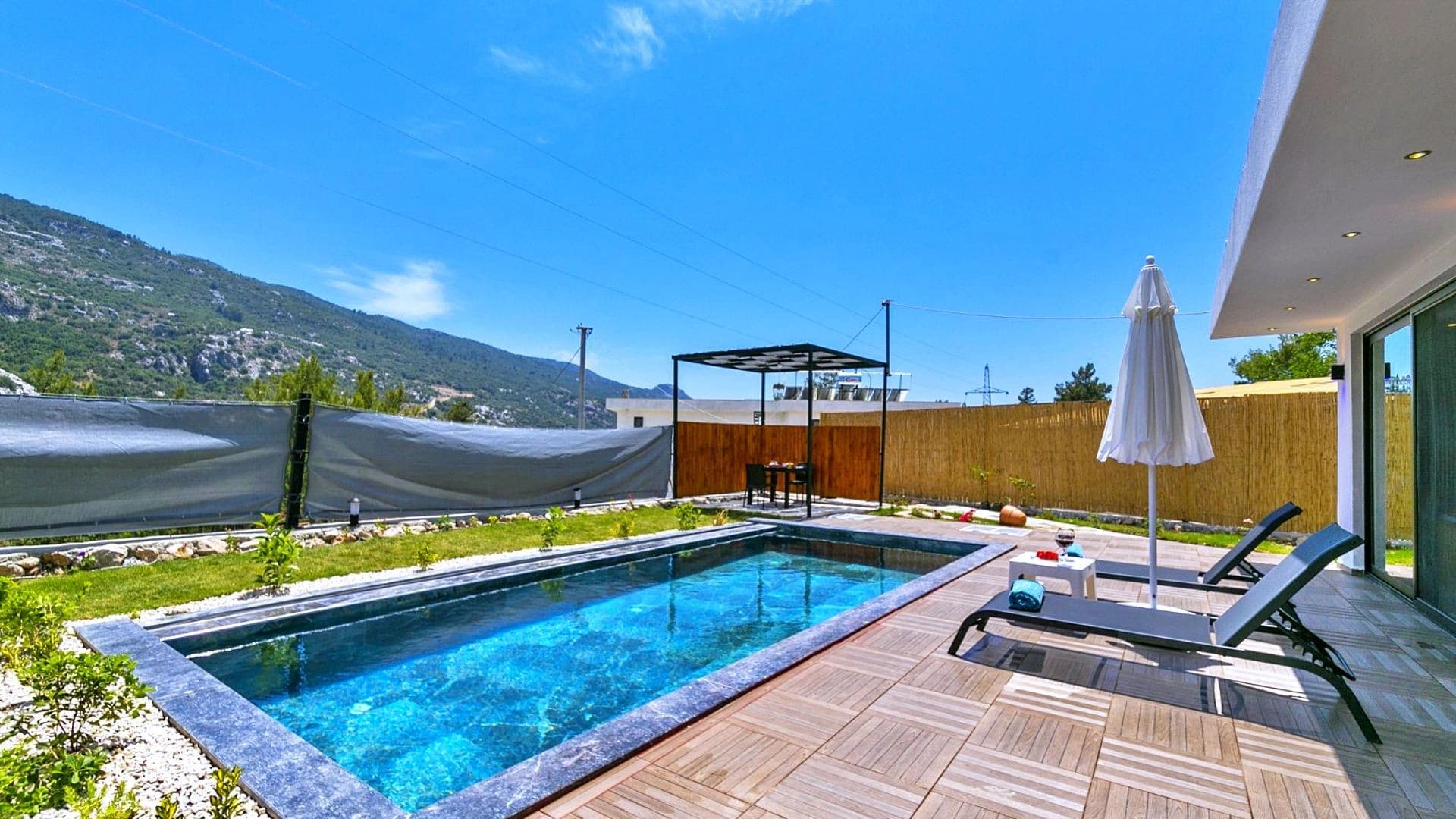 Villa Istanoz, İslamlar — 3. fotoğraf