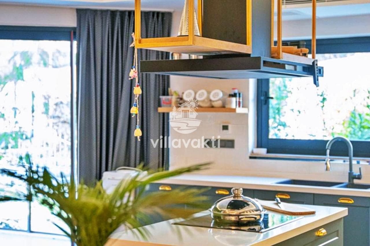 Marmaris kalabalık gruplara uygun villalar — Villa Liv