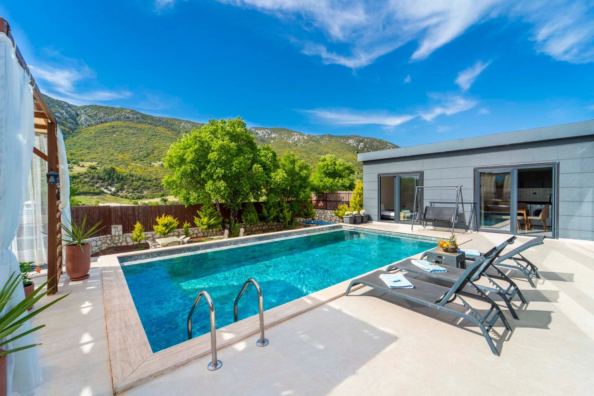 Villa Loçka, Sarıbelen — 2. fotoğraf