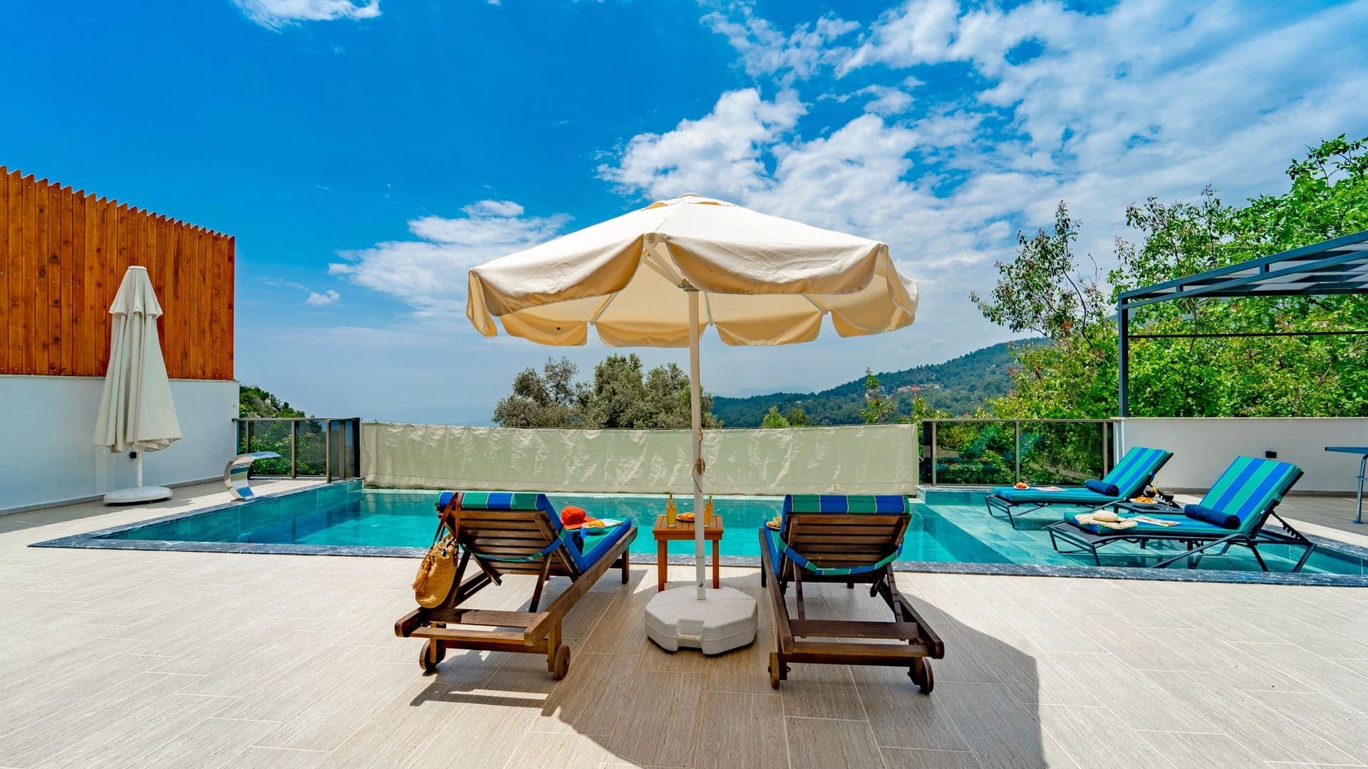 Villa Paradaise, İslamlar — 3. fotoğraf