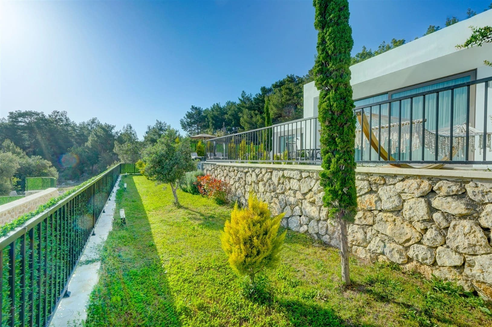 Villa Pluto 1, İslamlar — 5. fotoğraf