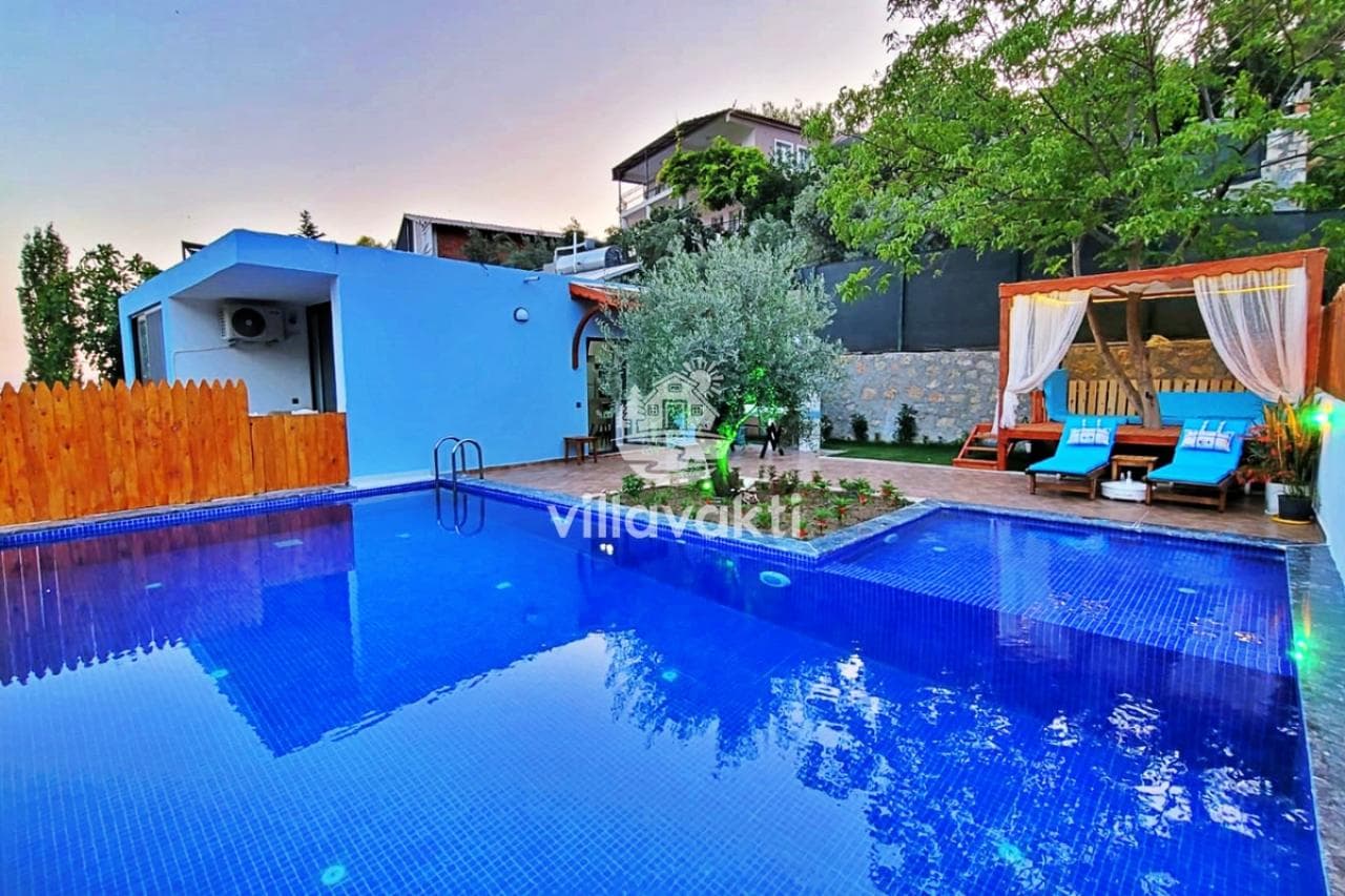 Villa Rayna, İslamlar — 2. fotoğraf