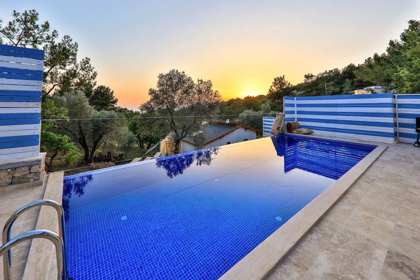 Villa Sunset 1, İslamlar — 2. fotoğraf