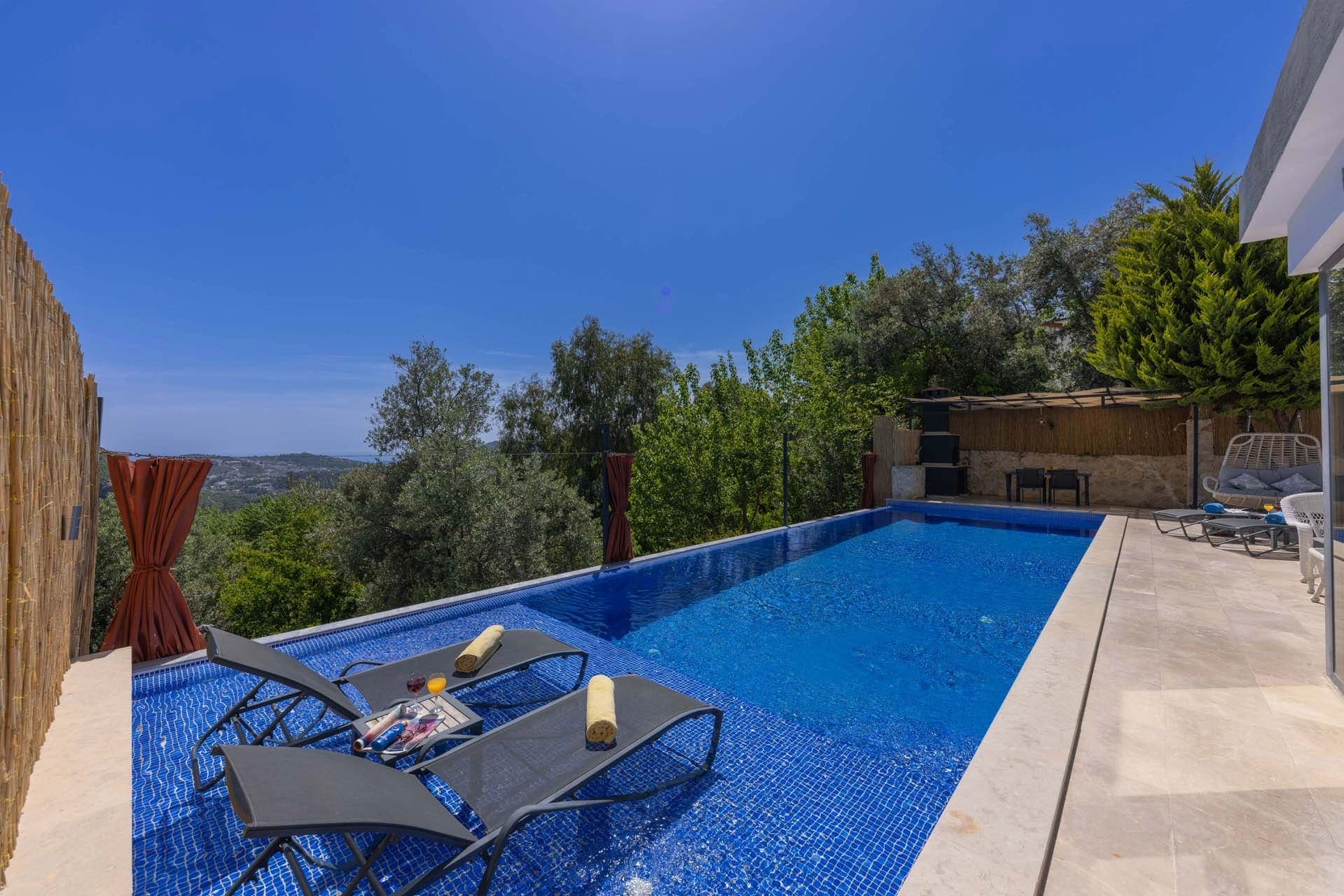 Villa Suvari Duo, İslamlar — 4. fotoğraf