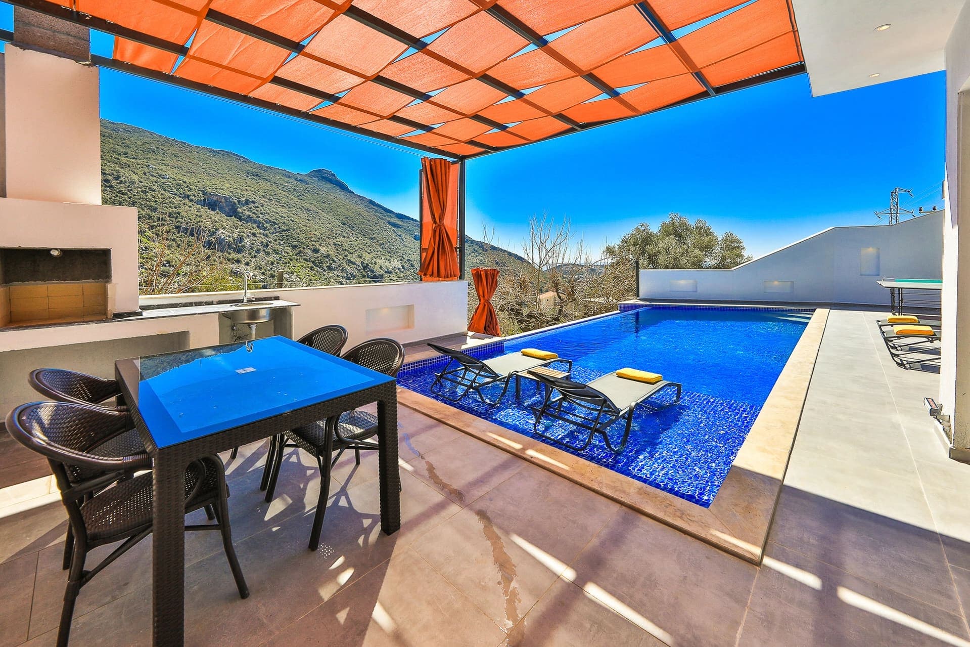 Villa Suvari Trio, İslamlar — 4. fotoğraf