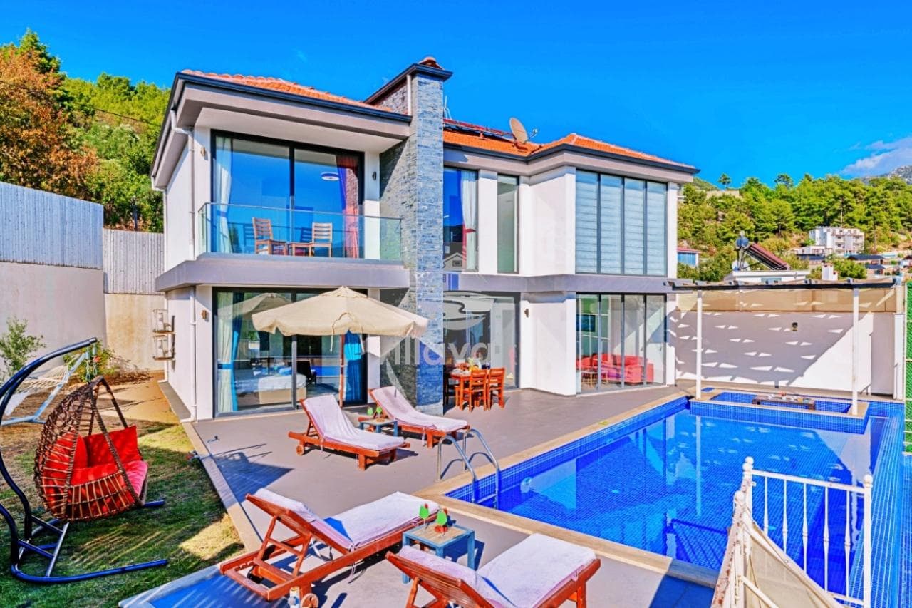 Villa Ustali, İslamlar — 2. fotoğraf