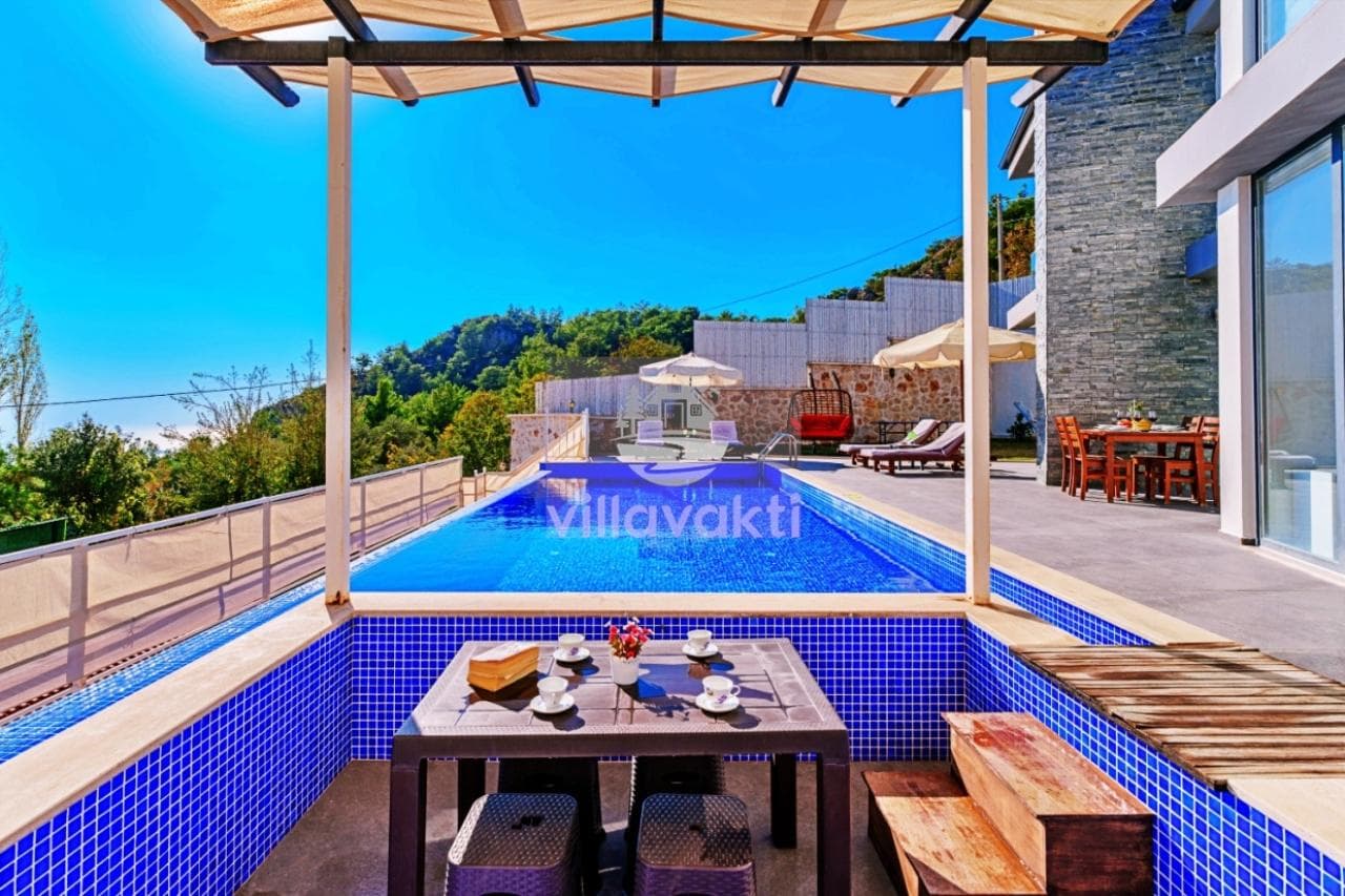 Villa Ustali, İslamlar — 4. fotoğraf