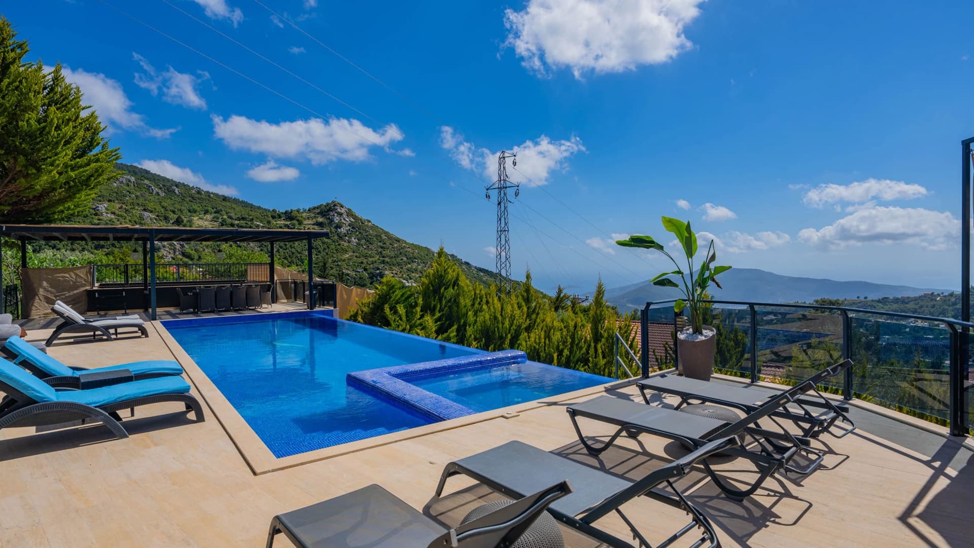 Villa Velaris, İslamlar — 4. fotoğraf