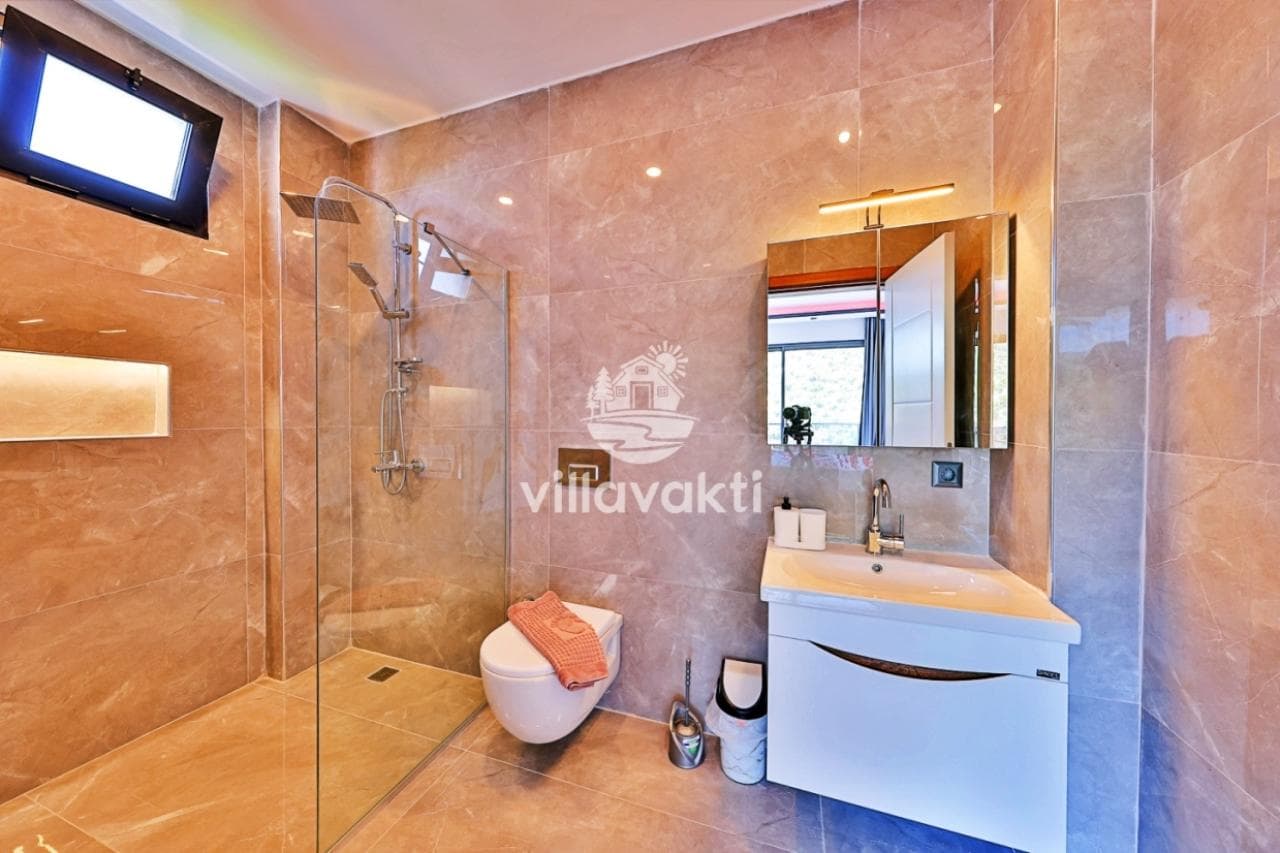 Villa Zülfikar, İslamlar — 4. fotoğraf