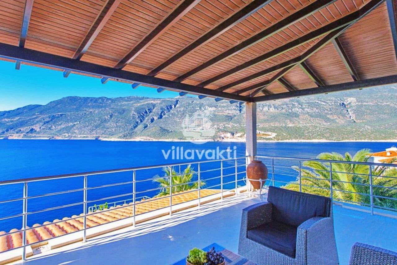 Villa Beach House - Kaş’ta Denize Sıfır Lüks Tatil Villası, Kaş — 2. fotoğraf
