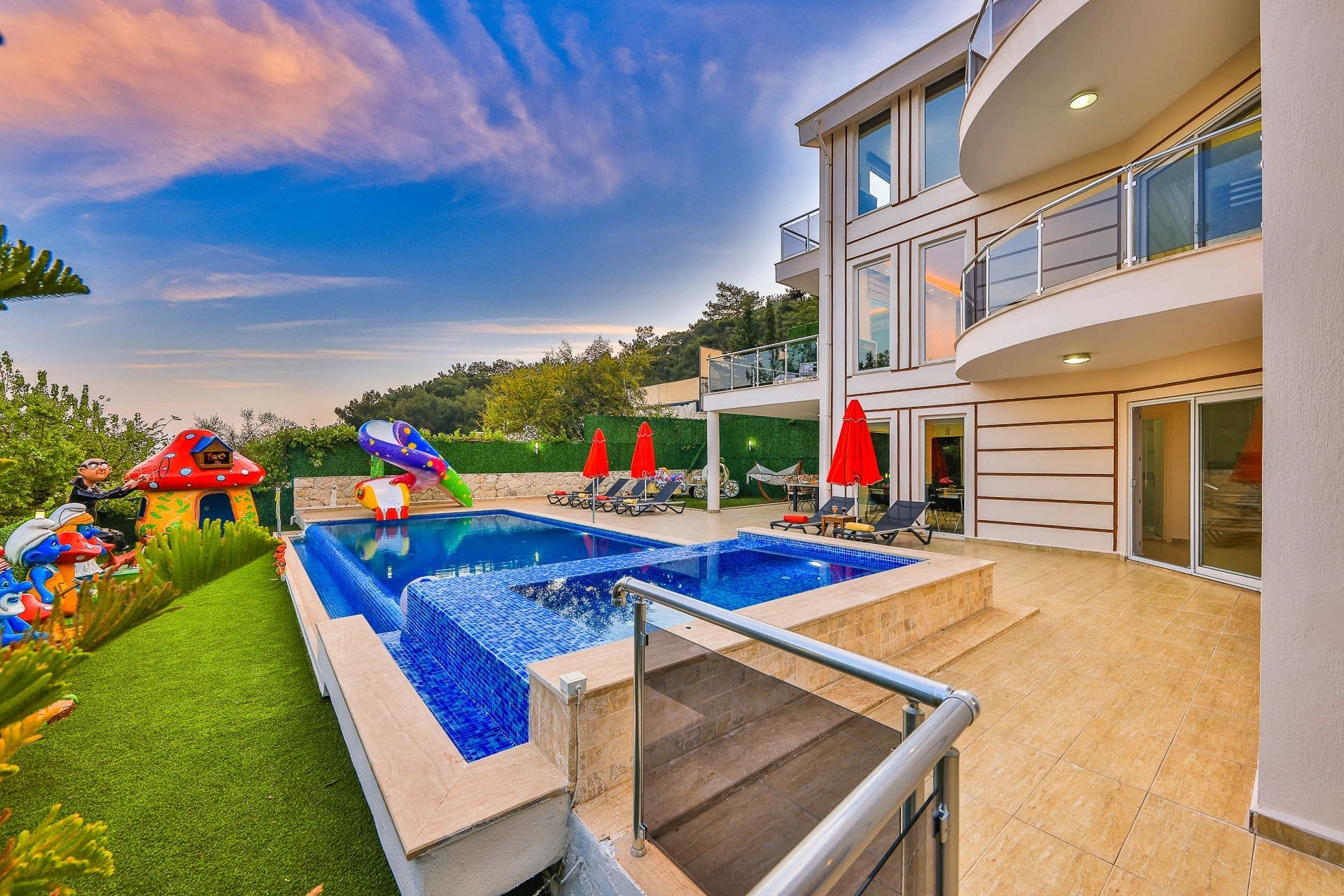 Villa Disney İslamlar, İslamlar — 4. fotoğraf